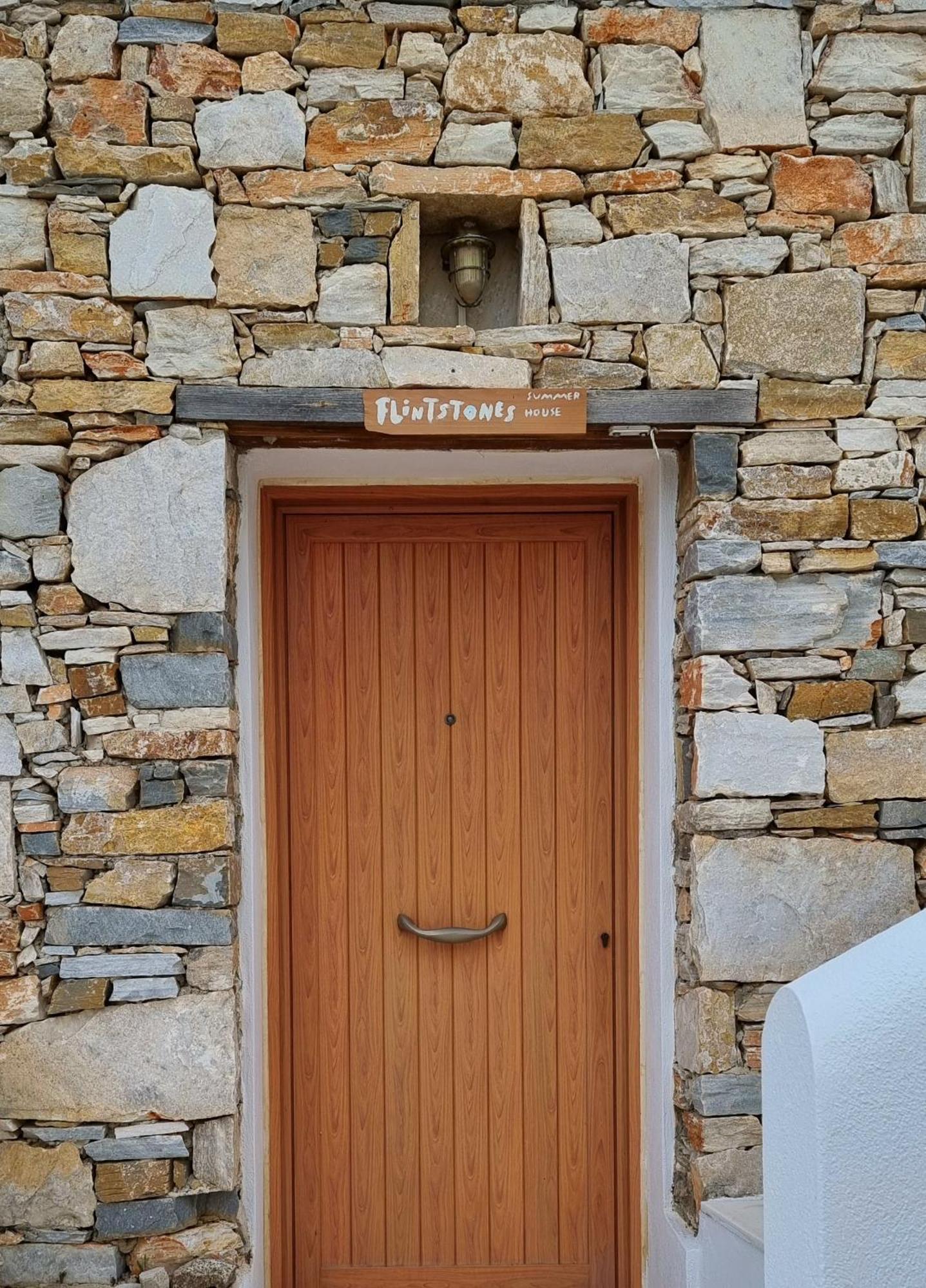 Flintstones Summer House - 米科利维亚 外观 照片